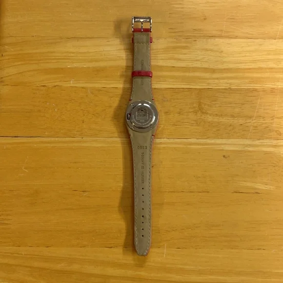 Tommy Hilfiger red leather watch - Picture 2 of 2